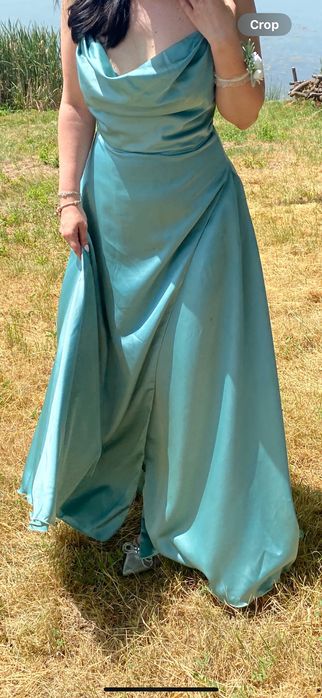 Бална/шаферска рокля от сатен