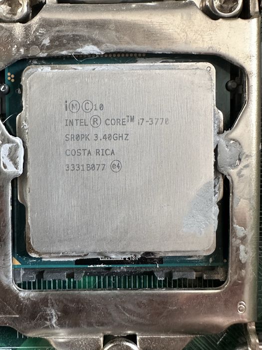 I7 3770 + Placa de baza Lenovo IH61M + 2x4gb ddr3 1600mhz + shield si cooler