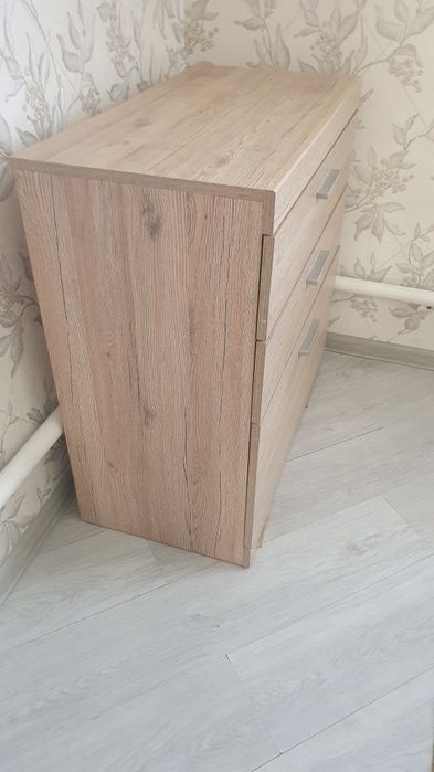 Комод продам б/у,  цвет орех.