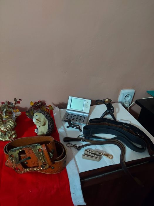 Продаю   утюги на запчасти