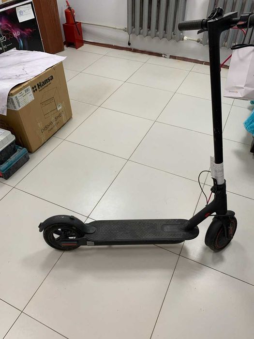 Xiaomi Mi Electric Scooter Pro(Косшы,Лесная поляна 9,8А (лот 111\1813)