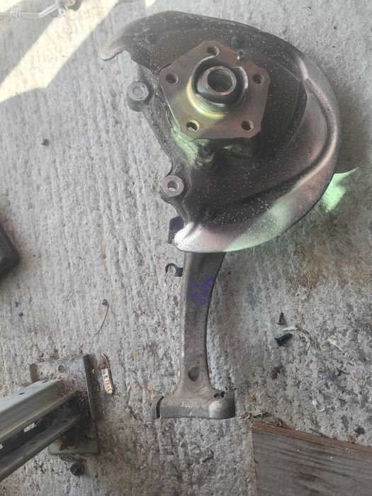 Fuzeta Audi A4 B9 stanga dreapta 2017