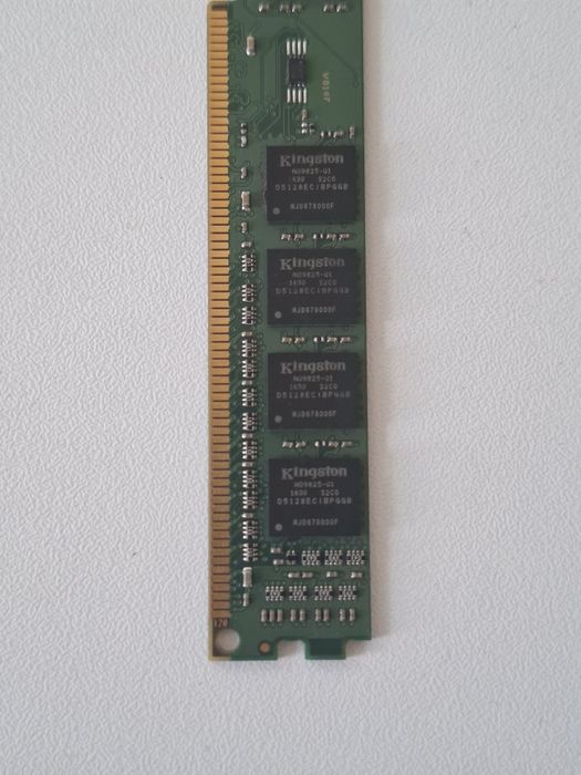 4 GB RAM kingston DDR3