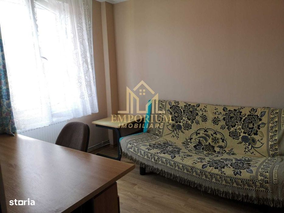 2 camere semidecomandate, Gheorgheni, Piata Hermes — fotografia 3