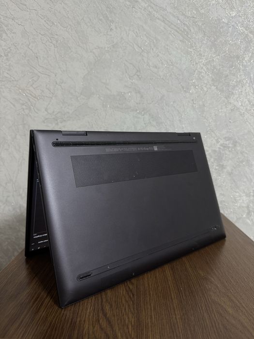 Hp envy 15.6 dyum 360*