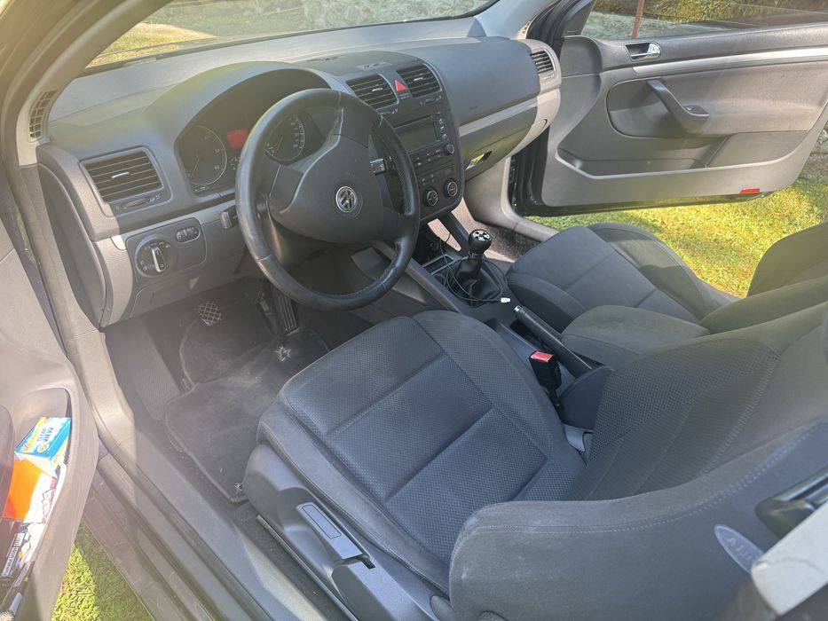 Golf 5 - 2005 - 2.0 TDI 140 CP - doua usi