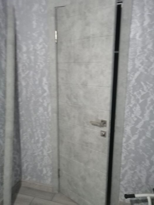 Продам межкомнатные двери