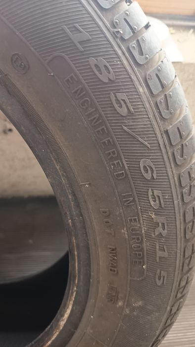 Vând 4 cauciucuri 185/65/r15