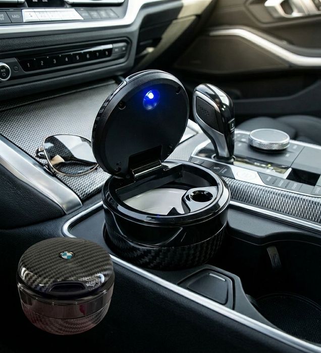 Карбонов пепелник BMW с порцеланова чаша