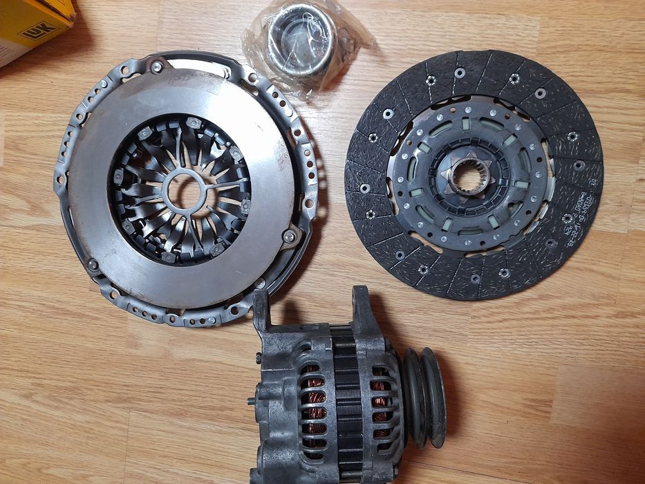 Vind chit ambriaj complet Toyota Avensis2007.