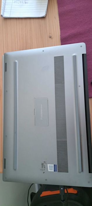 DELL Precision 5540 - Intel I7/512GB SSD