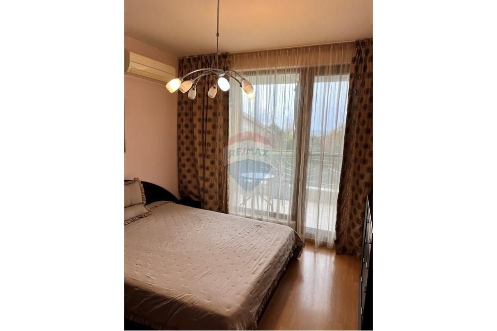 Дава се под наем Едностаен апартамент в Варна, м-т Евксиноград - 65 кв.м за 598.23 € - Снимка #2