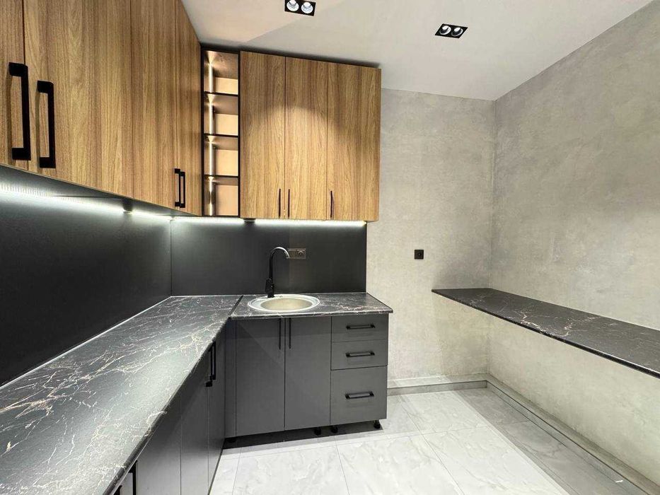 Коммерческое помещение 160 м² с новым ремонтом — Айбек