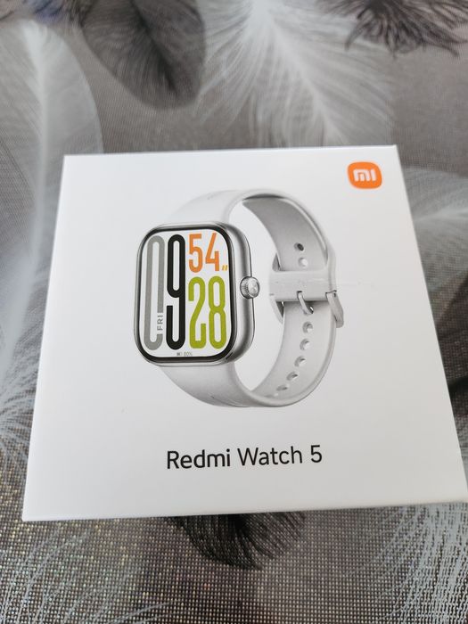 Смарт часовник Redmi Watch 5