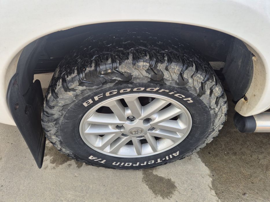 Dezmembrez toyota hilux 2011-2015 3.0 diesel