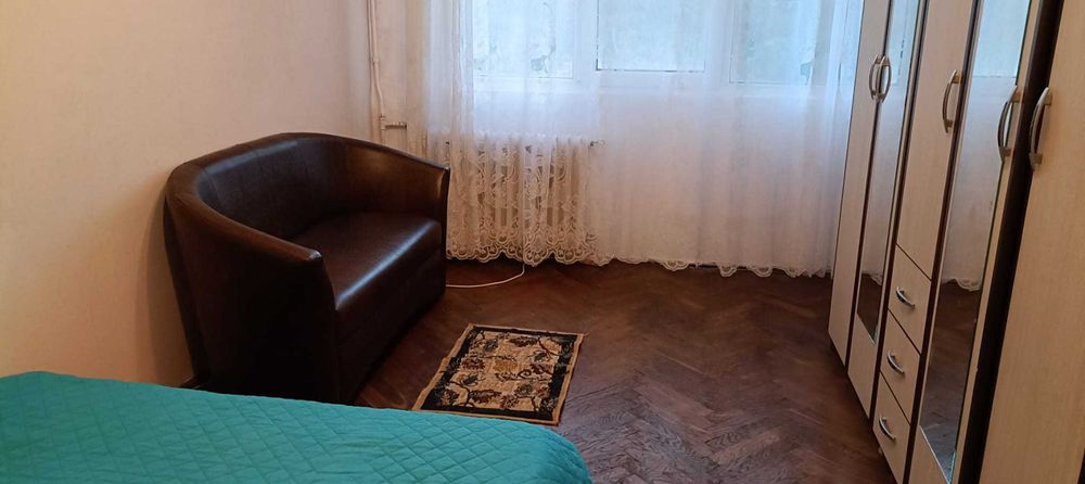 Apartament 3 camere Sector 4