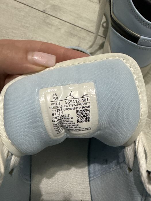 Air Jordan 1 Mid Ice Blue