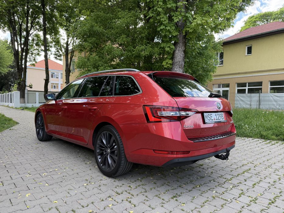 Skoda Superb Premium Edition