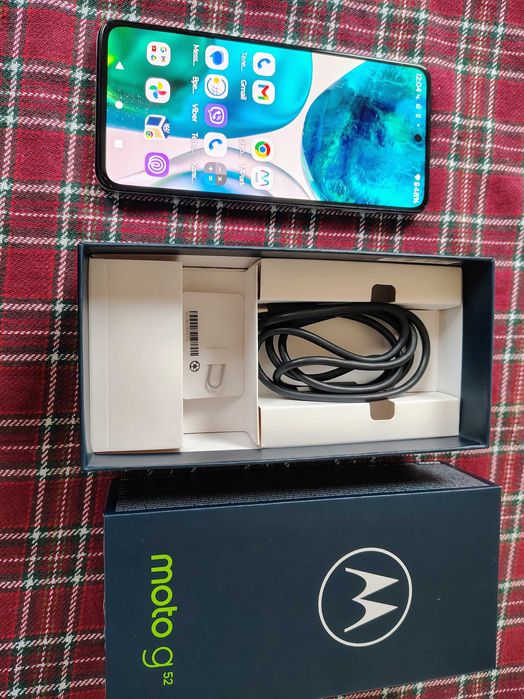 Motorola Moto G52, 128GB, Porcelain White, Отлично състояние