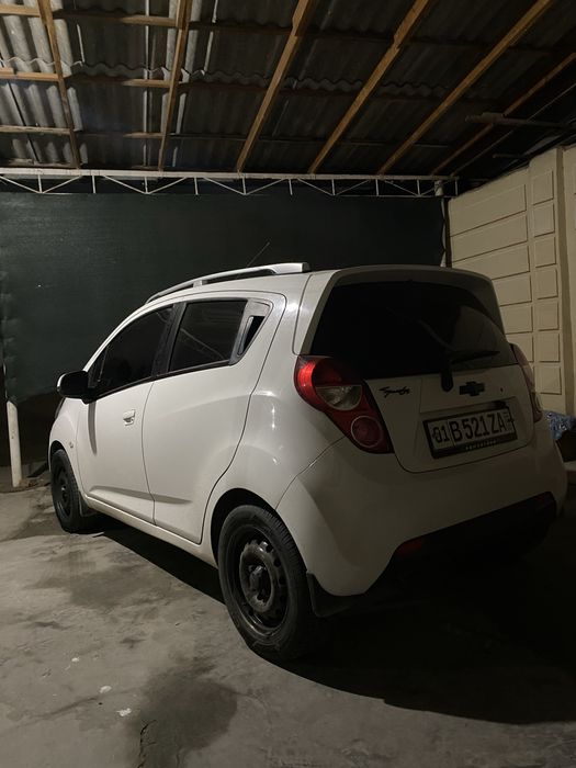 Spark 2012 srochna sotiladi