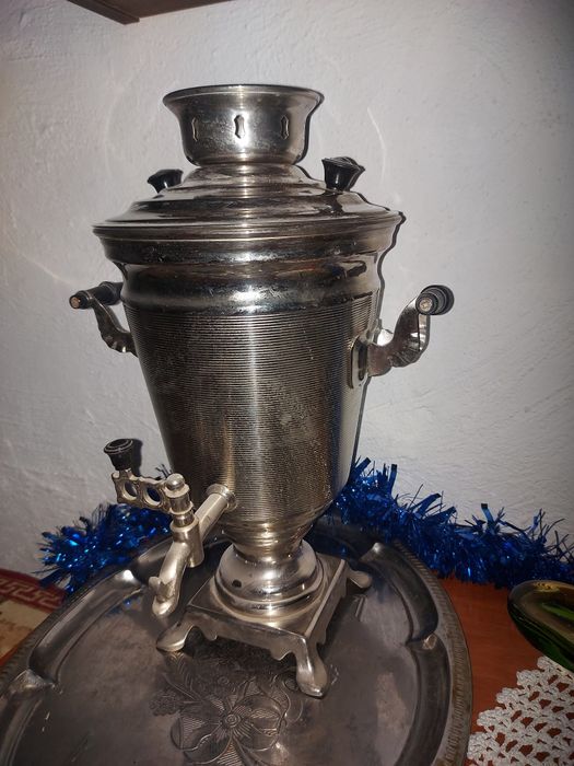 Продам новый самовар электрический.