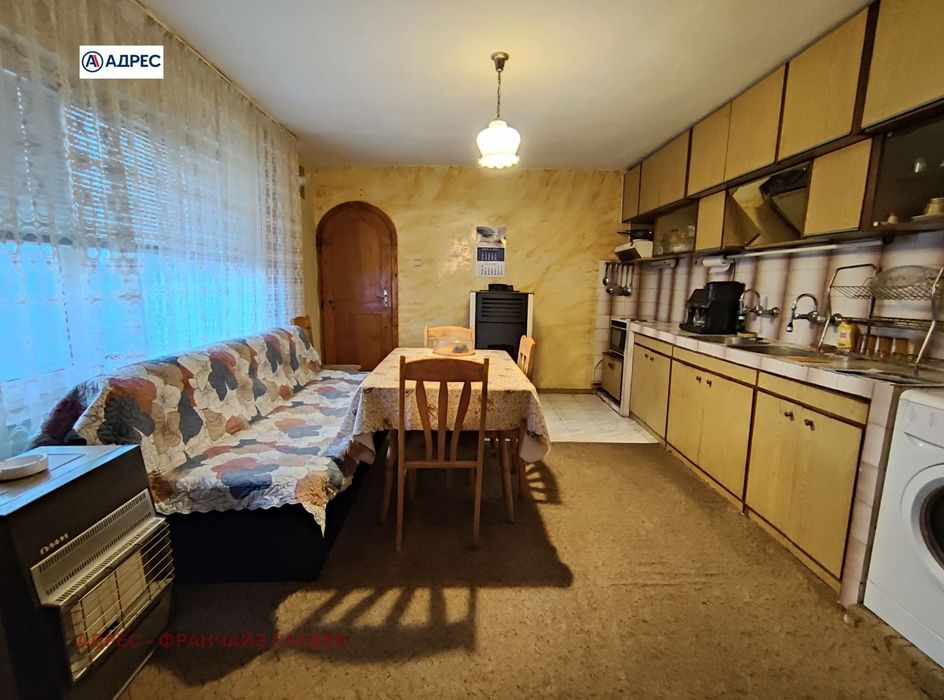 Къща в Плевен, област-с.Гривица площ 280 цена 219000