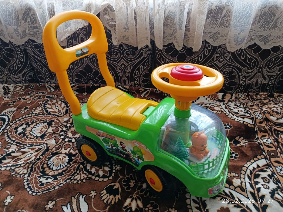 Машинка для малыша
