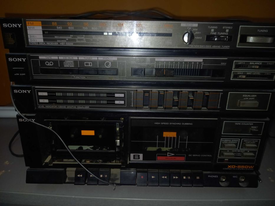 Стерео уредба SONY xo550w без тонколони. Работеща.