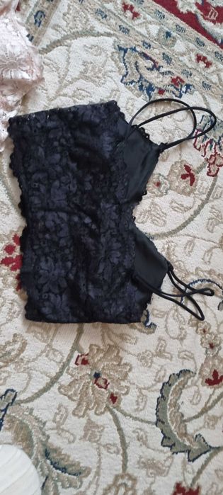 Bustiere superbe la set