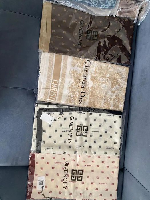 Шарфы по -3000 тг