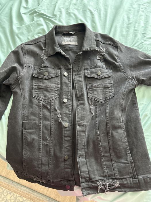 Продаю мужскую джинсовку