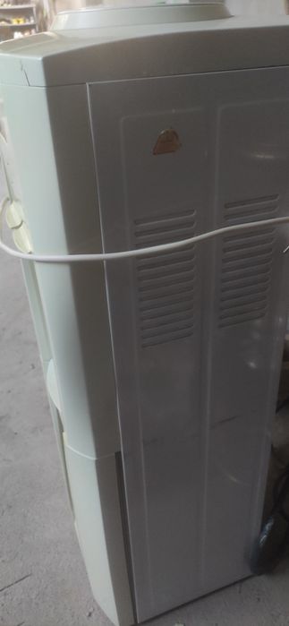 Кулер для вода састяни хароше