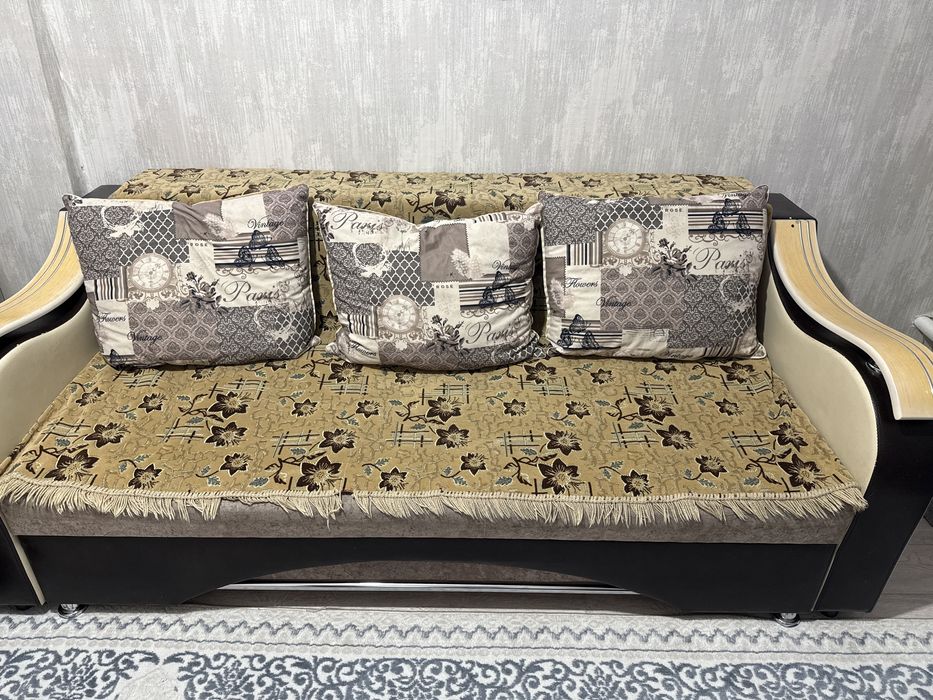 Срочно продам диван