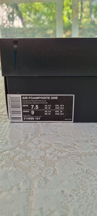 NIKE Foamposite One, 40