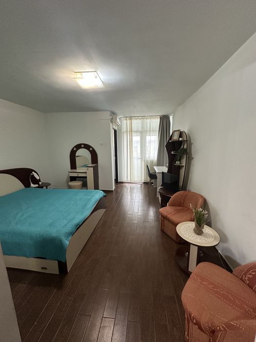 Proprietar Garsoniera Institut