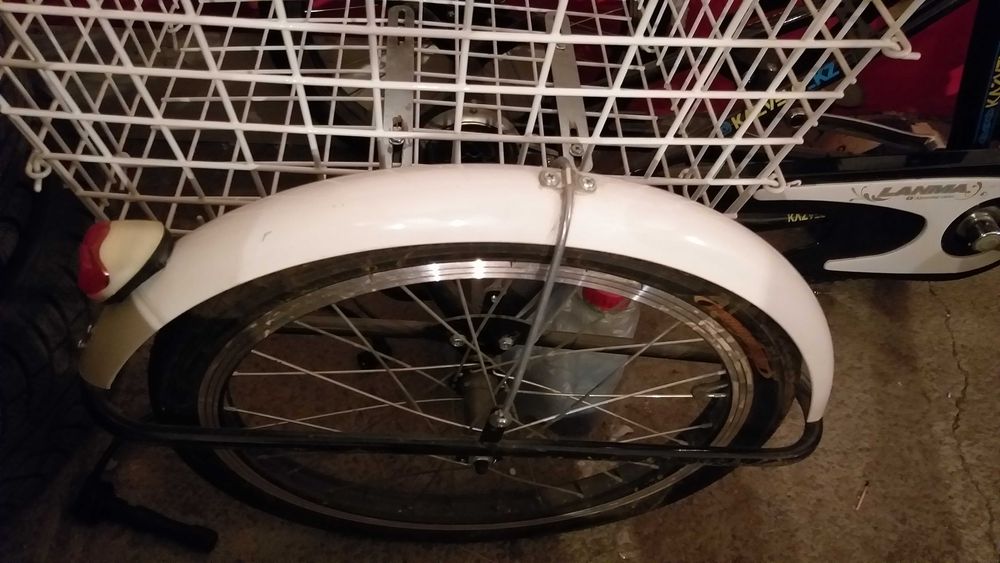 Продаю велотрайк новый