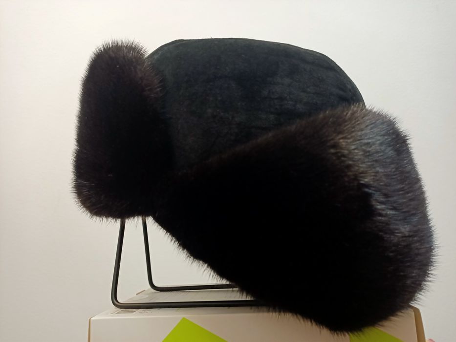 Продаю ушанку мужскую меховую