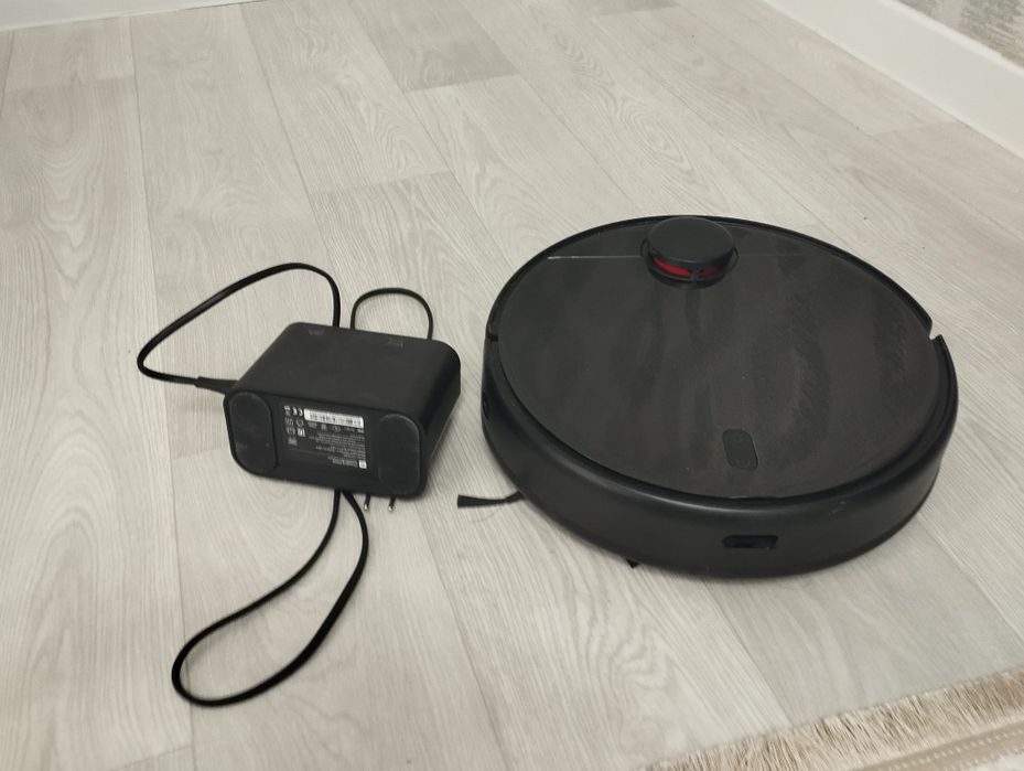 Продается робот пылесос в отличном состоянии