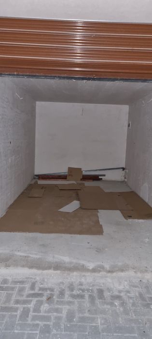 Дава се под наем Гараж / Паркомясто в Асеновград - 20 кв.м за 102 € - Снимка #3