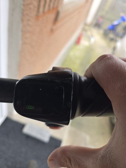 Bicicletă electrică E-Wheels