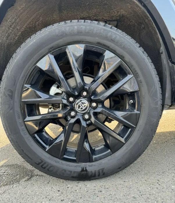 Toyota Rav4 2,5 2022 AWD гибрид