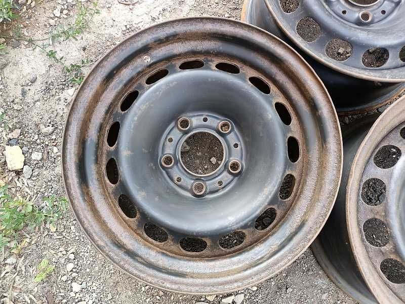 Продам оригинальные металлические диски на BMW 5 е39