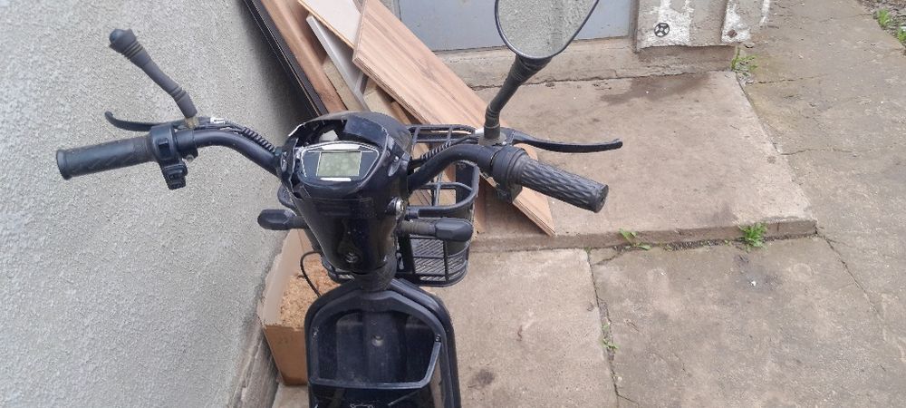 Электроскутьр LEOPARD