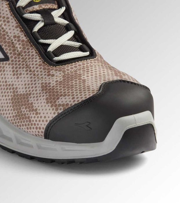 Bocanci de protecție Diadora, model Shark