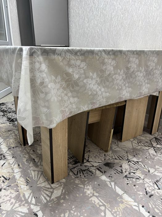 Стол стуля в комплект