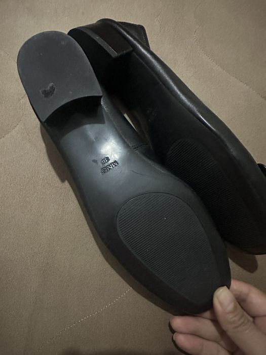 Продам туфли черные от MNG