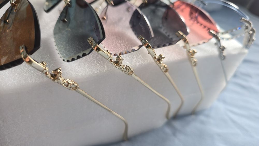 Ochelari de soare Cartier model 4, diamond cut. Pret per bucata