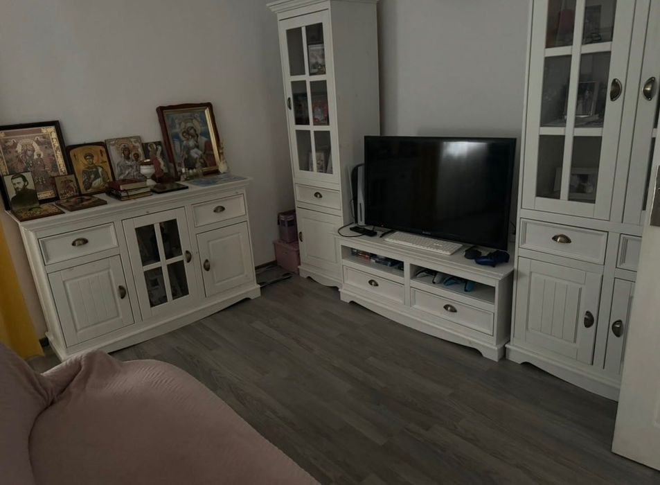 Proprietar, vând apartament cu 3 camere în Calea Aradului