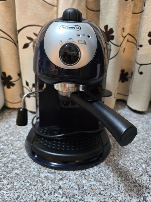Masina de cafea Delonghi