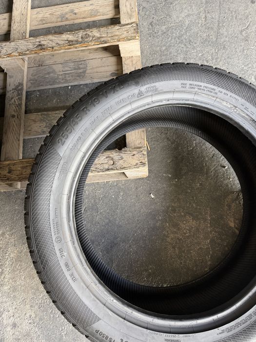 2 anvelope iarna 255/45/19 , Continental !
